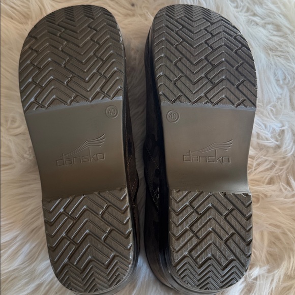 Dansko Camouflage Clogs - Picture 6 of 6